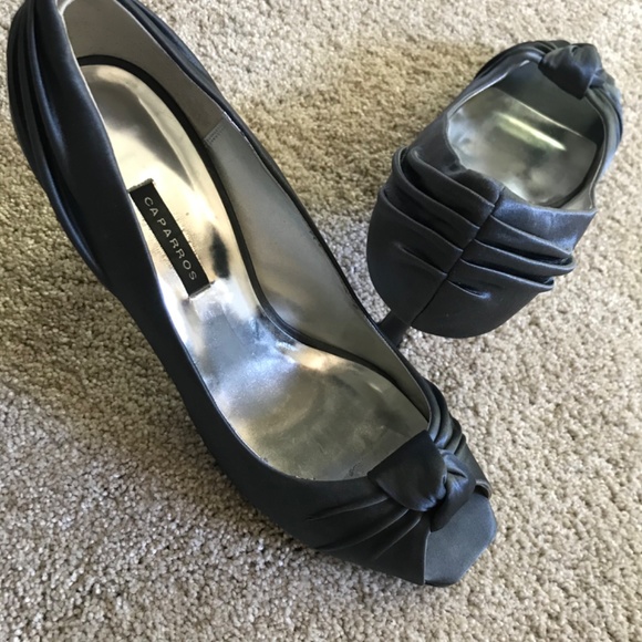 🍁5/20$!!! Satin Metallic Knot Front Formal/Prom Heels - Picture 2 of 13